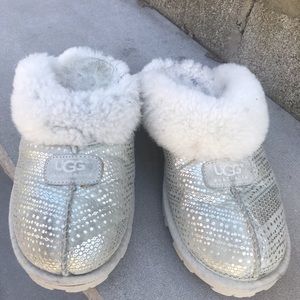 UGG sleepers size 6